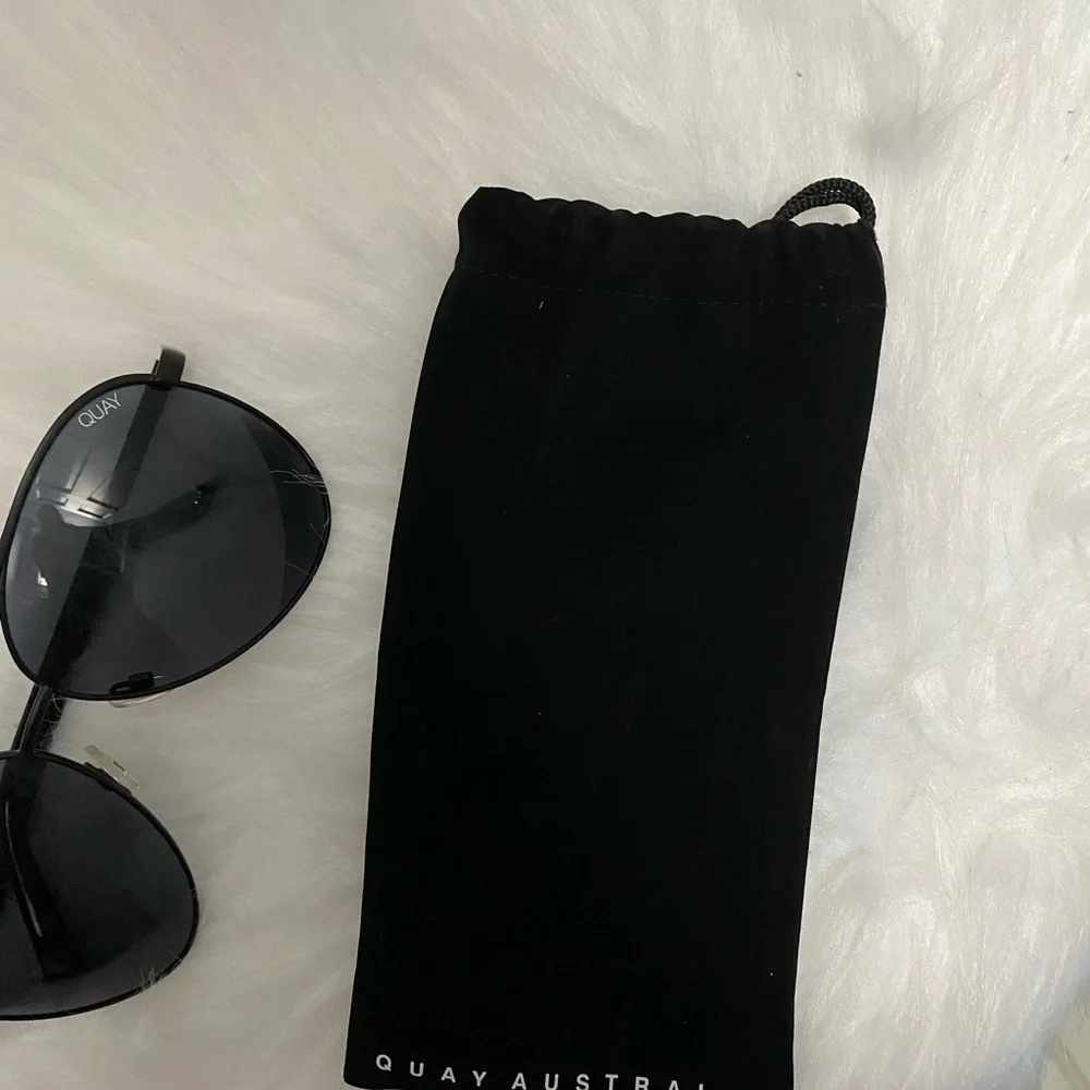 Quay black sunglasses - Picture 5 of 6